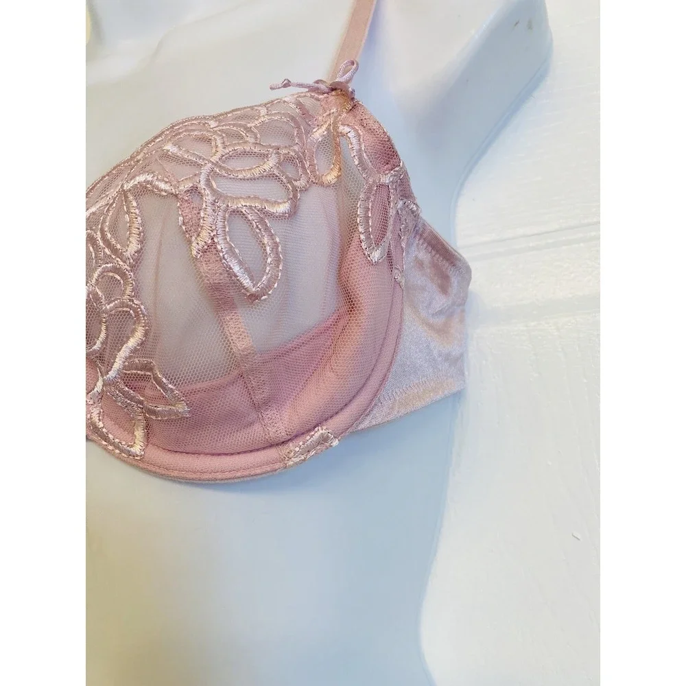 Wacoal 65781 Seductress‎ Semi Demi Sheer Floral Embroidered Bra Size 34B Pink
